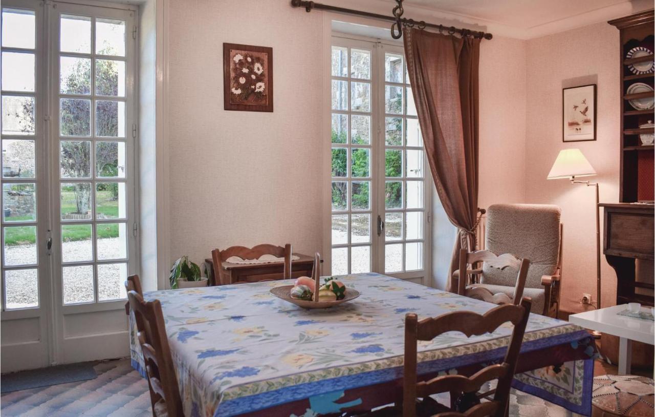 Cozy Home In Plancoet With Wifi ภายนอก รูปภาพ